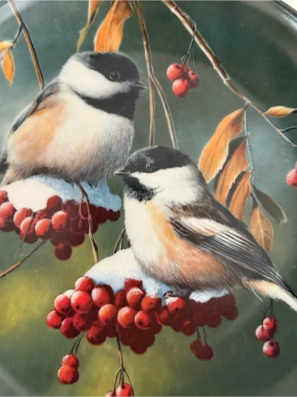 Knowles fine china collector plate Decorative Chickadee Wall Plate w/Red Berries